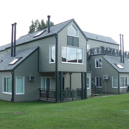 Holiday Villa Resorts At Mont Ste Anne Beaupre Bagian luar foto