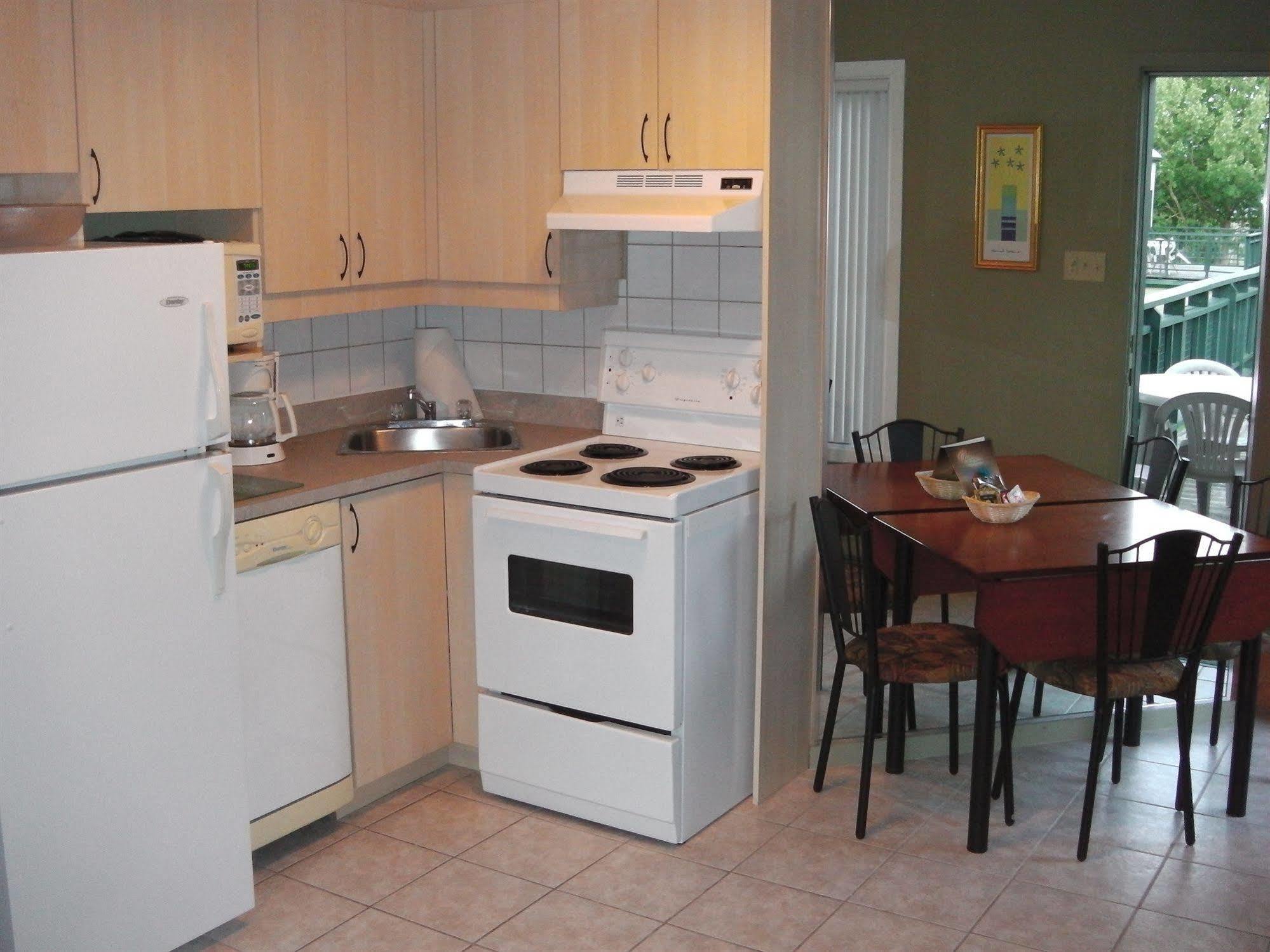 Holiday Villa Resorts At Mont Ste Anne Beaupre Bagian luar foto